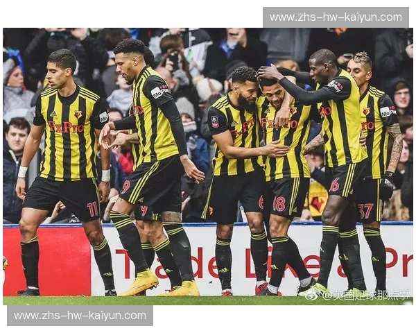 荣光与利爪的交锋：沃特福德vs狼队，这一夜谁能统治绿茵？